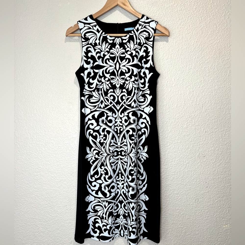 J McLaughlin Black with White Pattern Shift Dress, S
